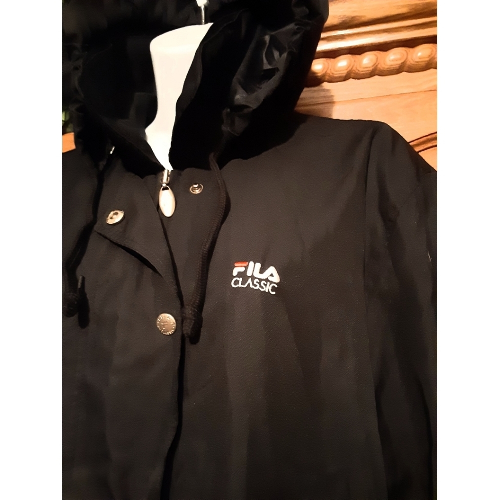 Fila Classic 95 | Embroidered Logo Hooded Lightweight Jacket - Black